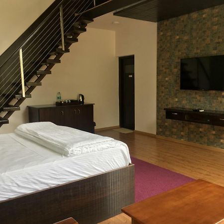 Silvertip Cafe & Homestay Kotagiri Esterno foto