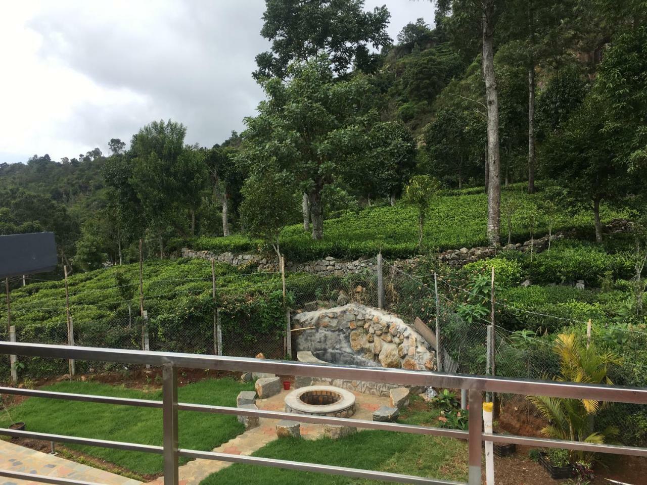Silvertip Cafe & Homestay Kotagiri Esterno foto