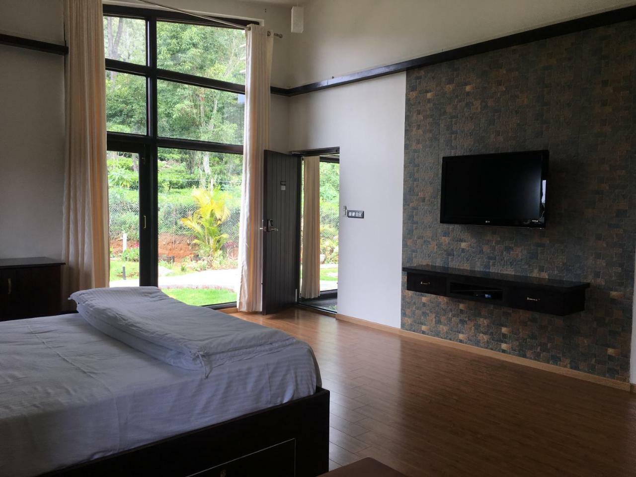 Silvertip Cafe & Homestay Kotagiri Esterno foto